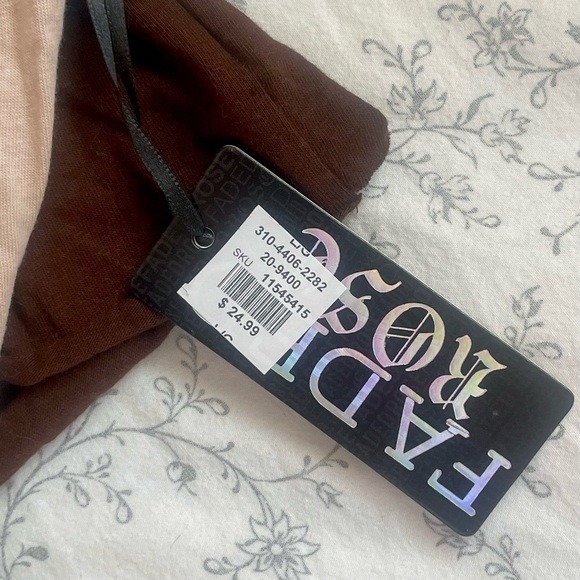 tri-color collared cropped shirt - Picture 3 of 3